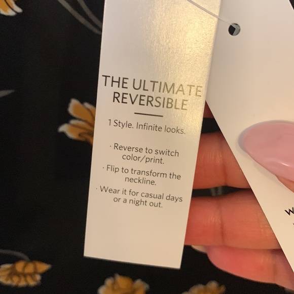 White House Black Market sleeveless blouse - Picture 6 of 12